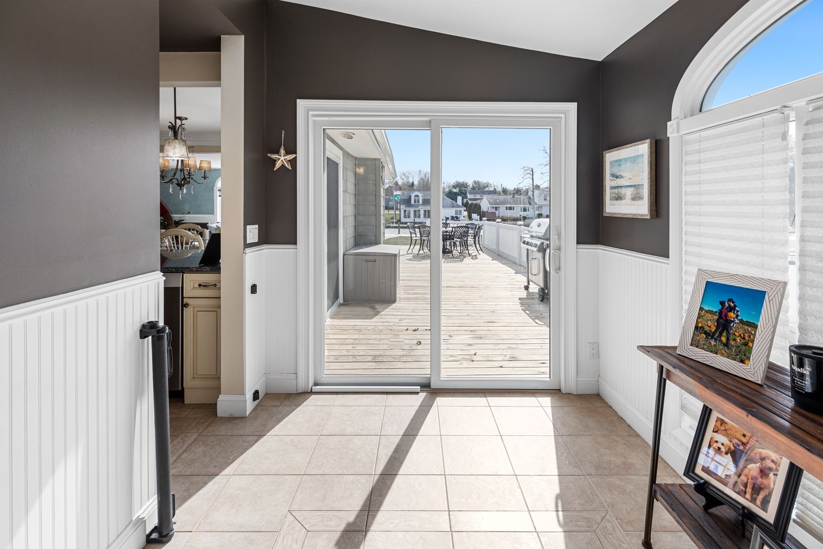 16 Red Bridge Rd, Center Moriches, NY 11934 Out East