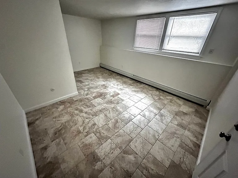 9 Emerald Dr #2 — Photo 10