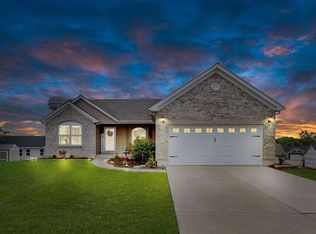 612 Meadowgreen Dr, Troy, MO 63379