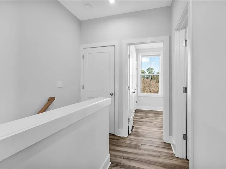 942 Spencer Ave — Photo 18