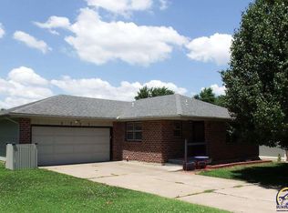 3713 SE Long St, Topeka, KS 66609
