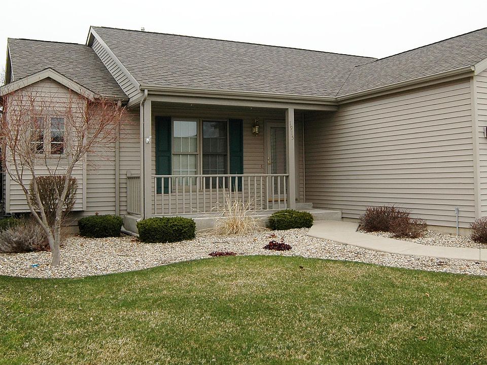 1st image of 1915 Tea Rose Ln