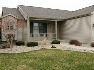 1915 Tea Rose Ln, Mishawaka, IN