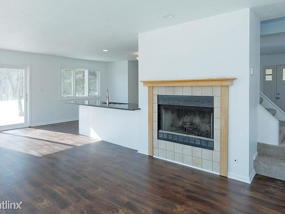 4th image of 1796 Idlewild Dr