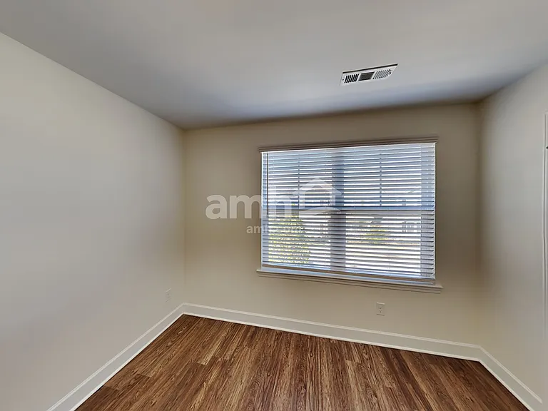 5072 Trailwater Dr — Photo 10