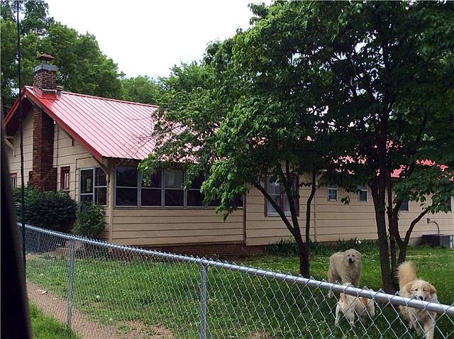 1st image of 882 Idlewild Dr