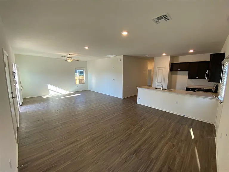 3508 Lodgepole Dr — Photo 7