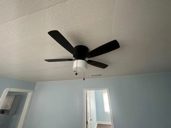 608 4th St, Westwego, LA 70094