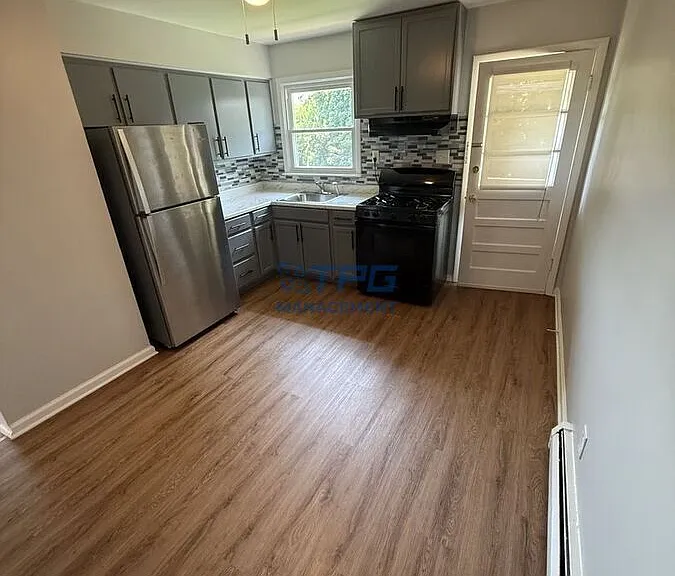 110 Buckelew Ave #2 — Photo 4