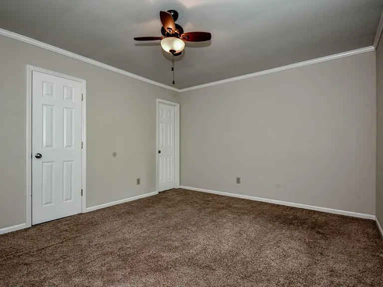 7730 Deer Track Dr — Photo 30
