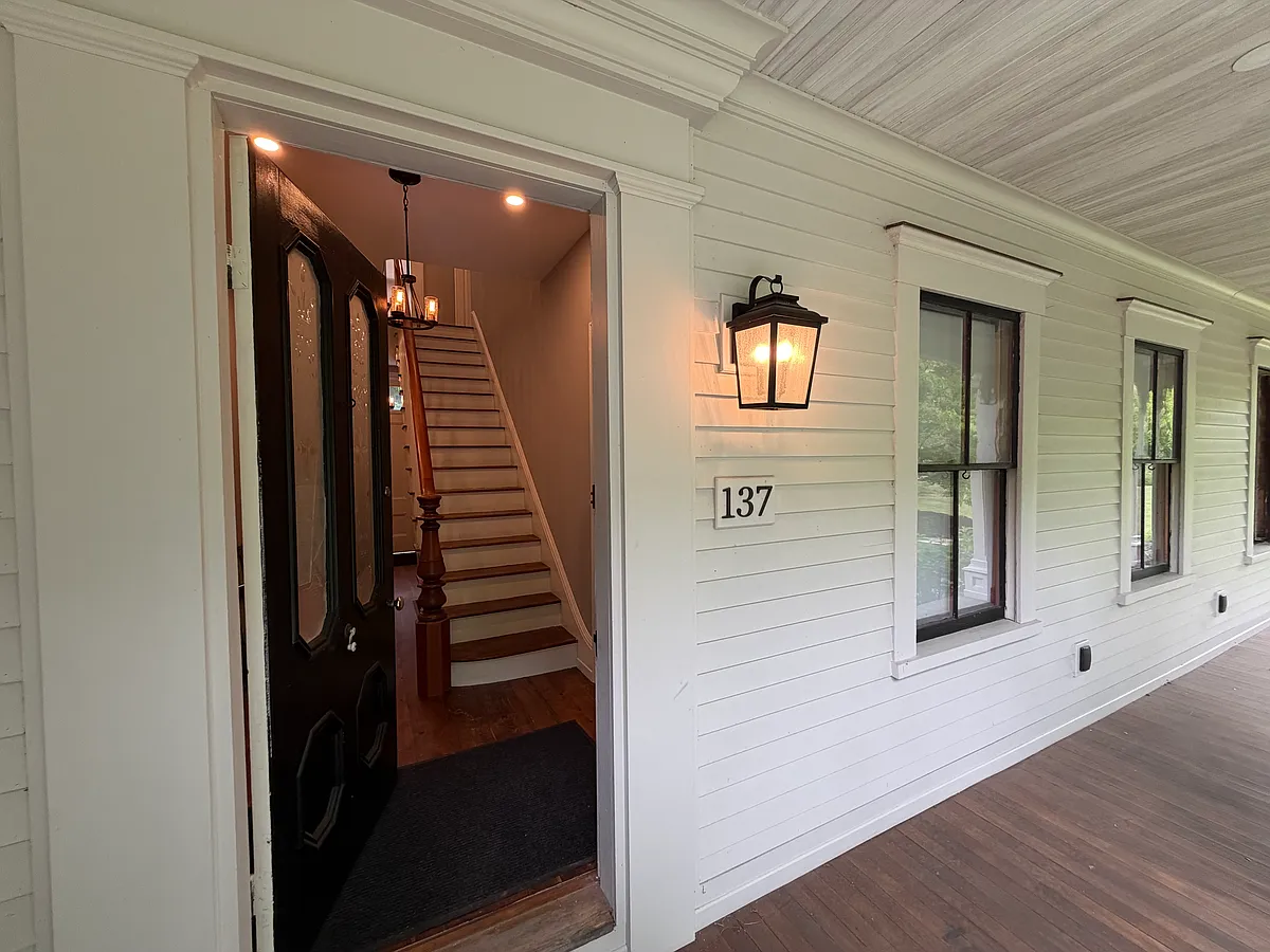 Building Photo - 137 Kendall Pond Rd #A