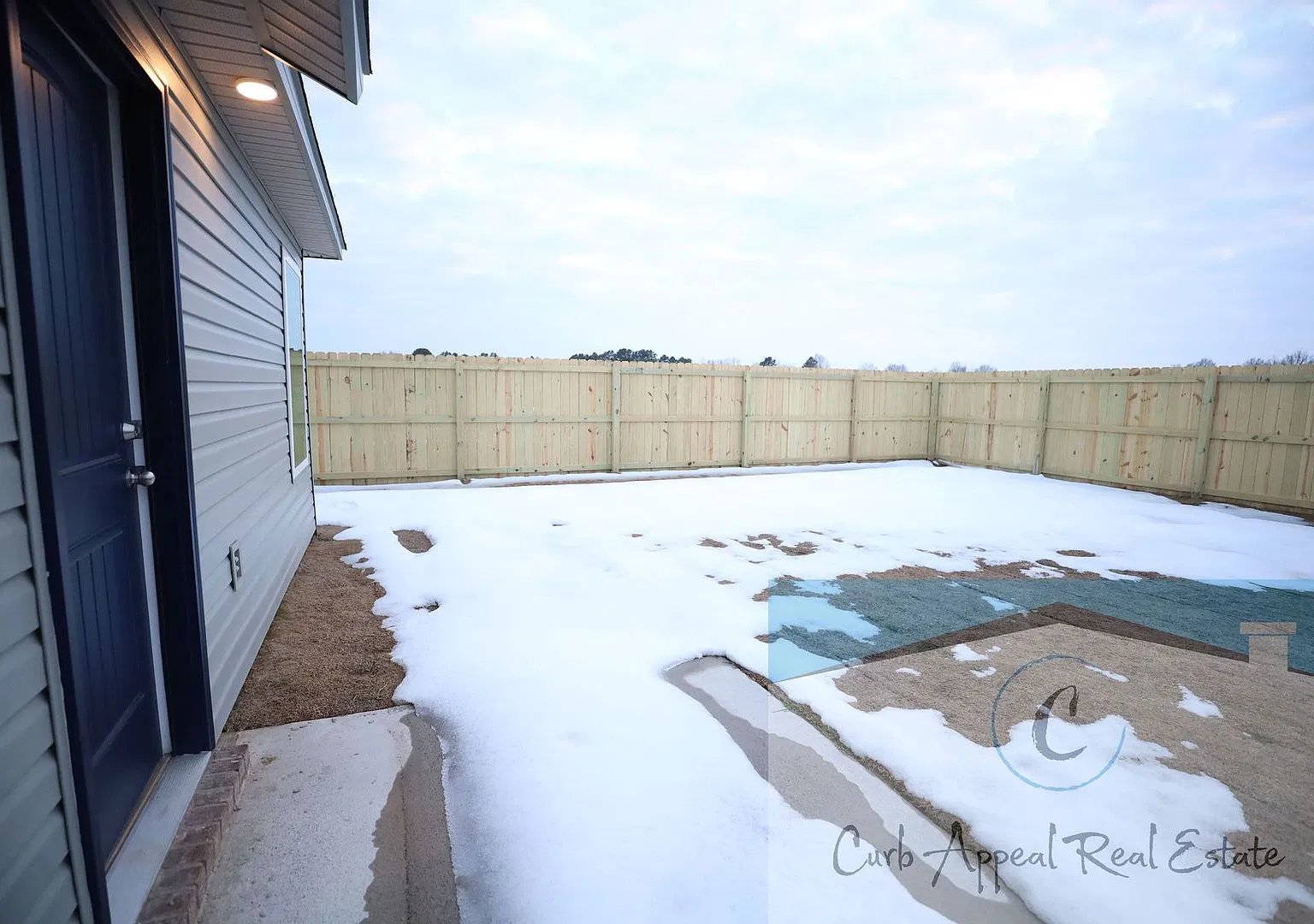 Beautiful Newer Construction 4-Bedroom Home Fenced Yard, 2-Car Garage & Nettleton Schools! — Photo 3