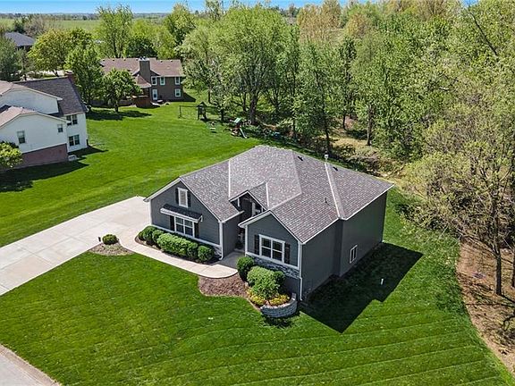 3rd image of 9802 Liberty Hills Dr