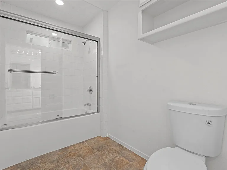 7273 Blue Falls Cir — Photo 23