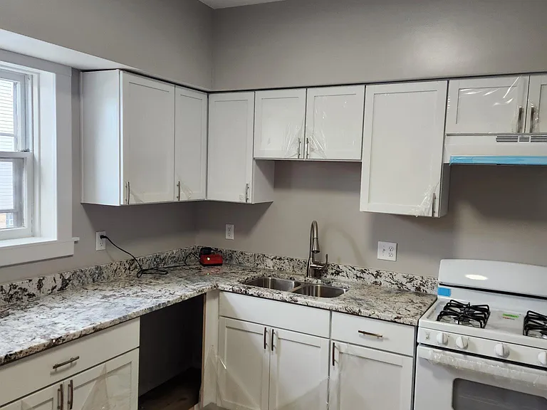 219 Casseday Ave #2 — Photo 7