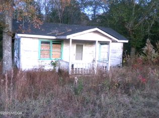 58 Strawberry Rd, Dry Branch, GA 31020