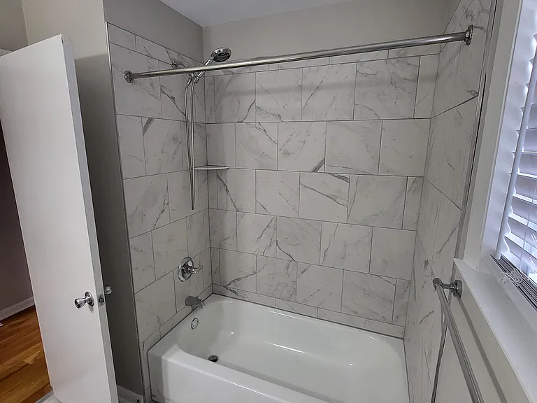5121 Amalie Dr — Photo 7