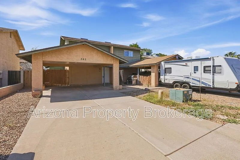 2 bed, 1.5 bath, 1152 sqft, $1,495 — Photo 2