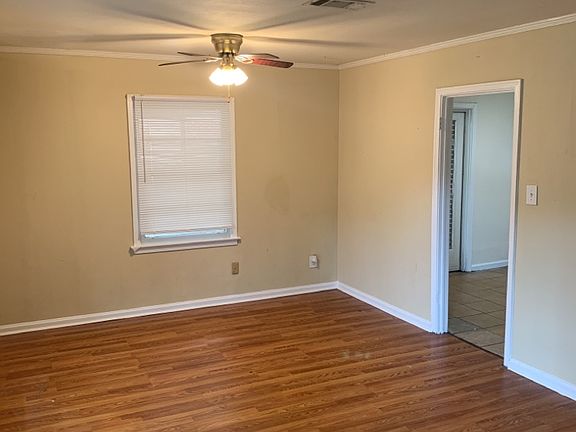 Living Room/Dining Room Combo