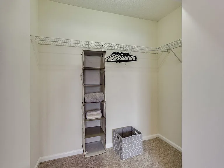 Forest Trail Apartment Homes — Photo 32