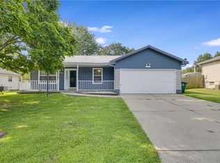 1121 NE Lindsay Ave, Lees Summit, MO 64086