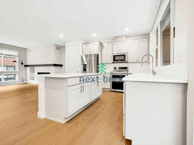 1226 131st Ct NE — Photo 6
