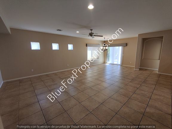 3rd image of 1125 W Versilia Dr