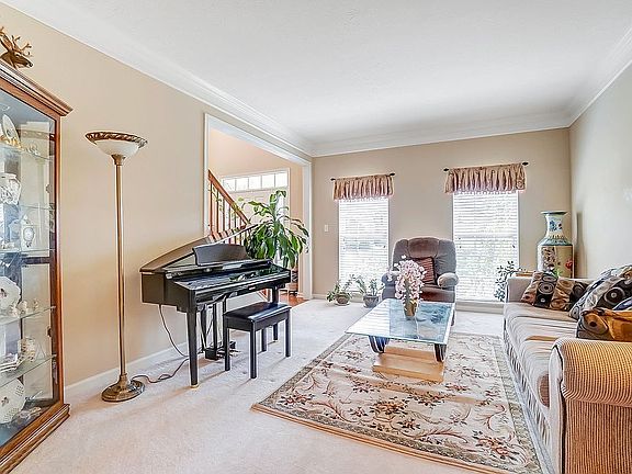 4th image of 7862 Orchard Ct