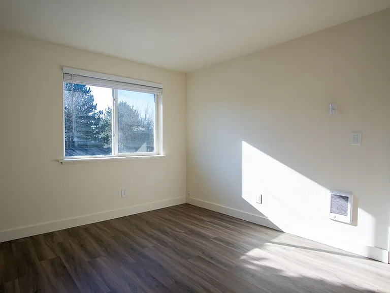 147A - Park Place Apartments — Photo 36