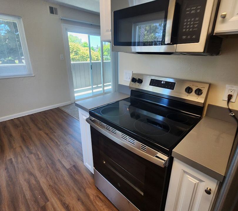 1st image of 1501 Garcez Dr