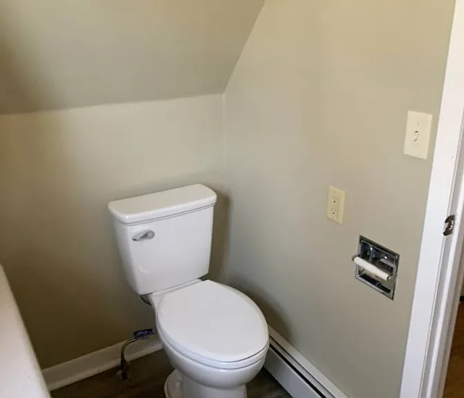 516 College St S #2 — Photo 12
