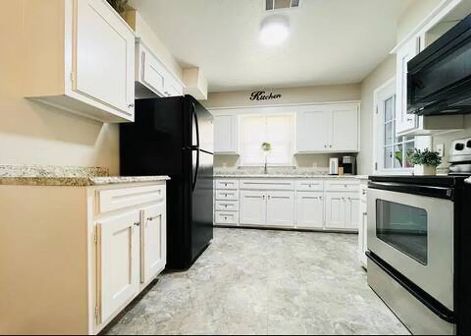 Charming 3-Bedroom Home — Photo 4