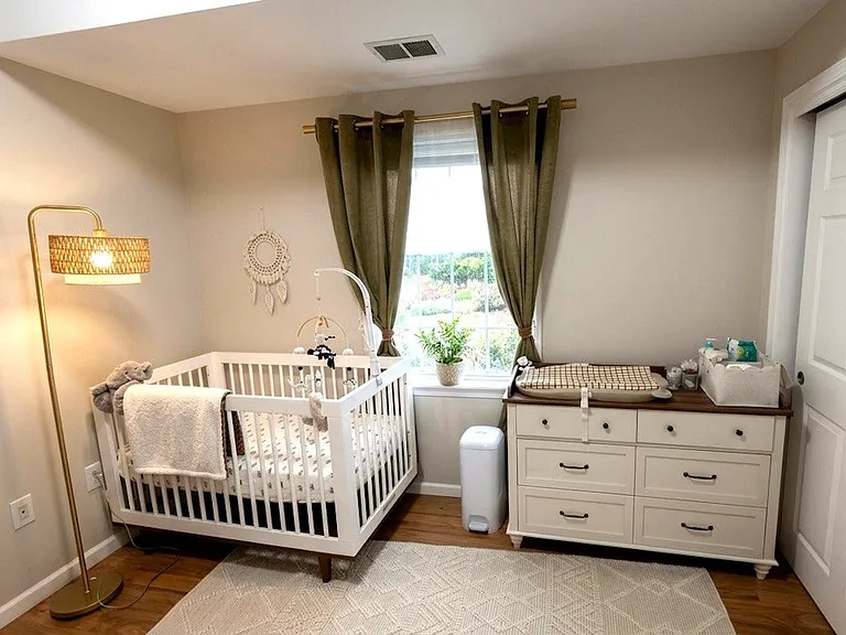 612 12th St #4 — Photo 6