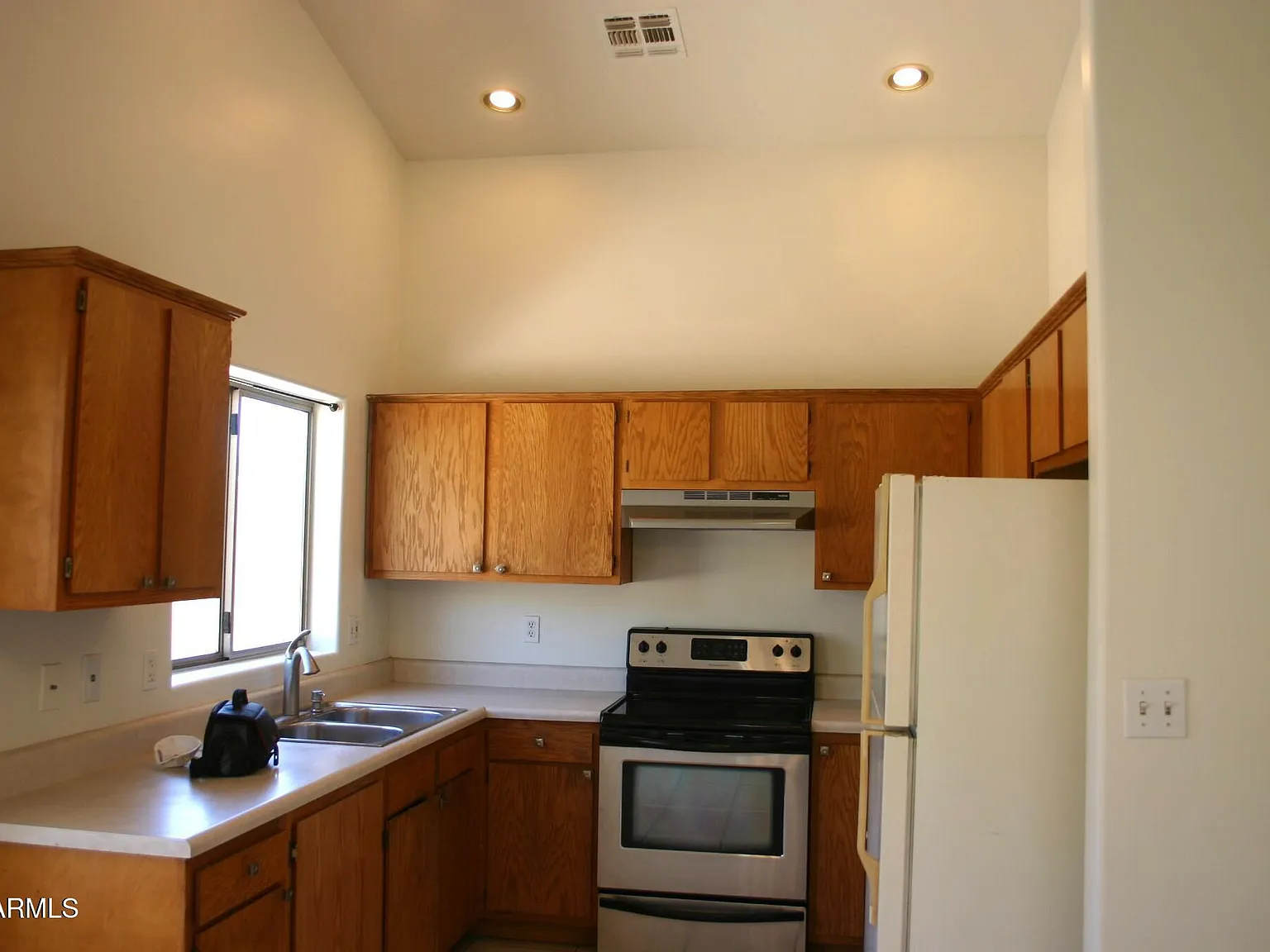 3 bed, 2.0 bath, 1268 sqft, $1,850 — Photo 4