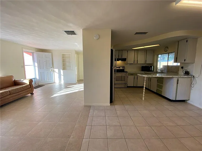 3612 Springfield Dr — Photo 7