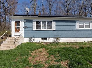 158 Woodvale Rd, West Haven, CT 06516