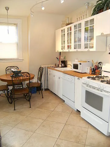 Harvard St — Photo 18