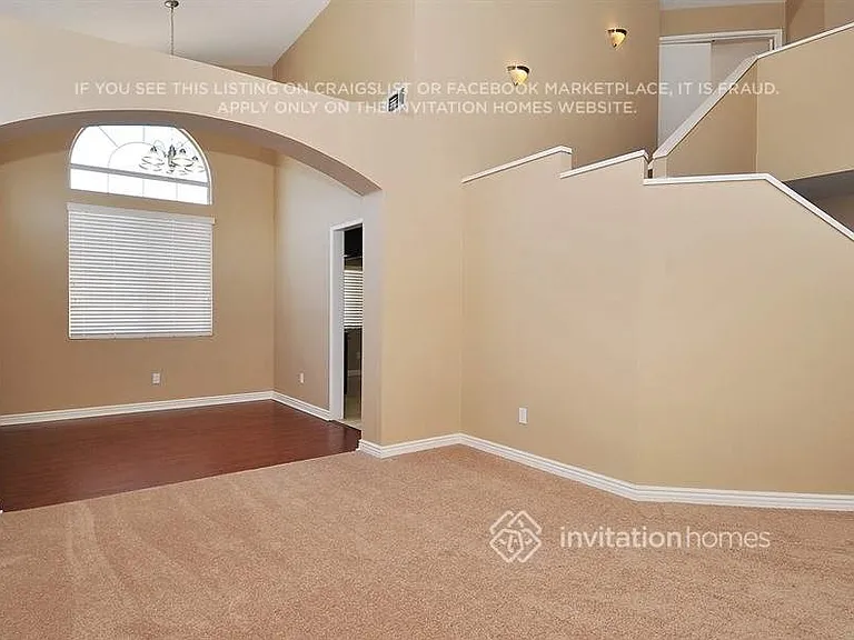 15135 Mimosa Dr — Photo 3