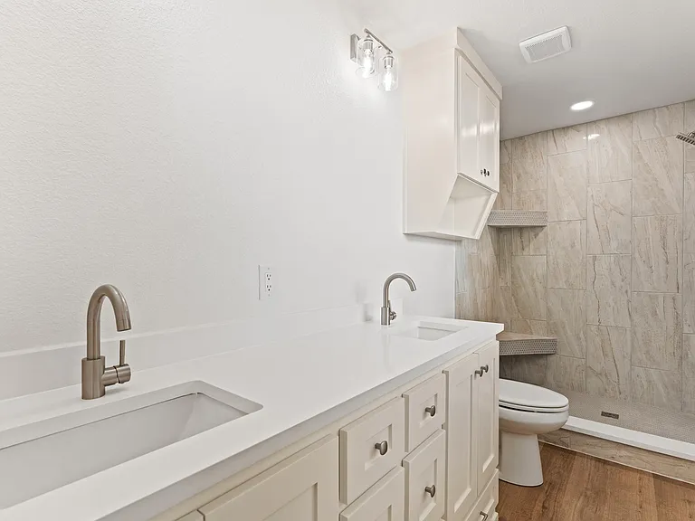 2701 Macarthur Dr — Photo 7
