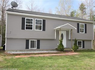 10 Clark St, Thomaston, ME 04861