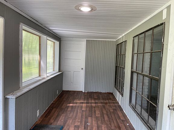 Enclosed front patio.