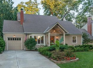 5309 Canterbury Rd, Fairway, KS 66205