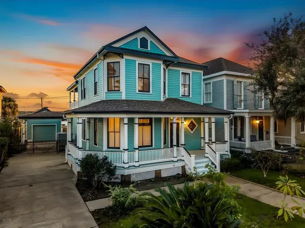 2207 Bernardo De Galvez, Galveston, TX 77550