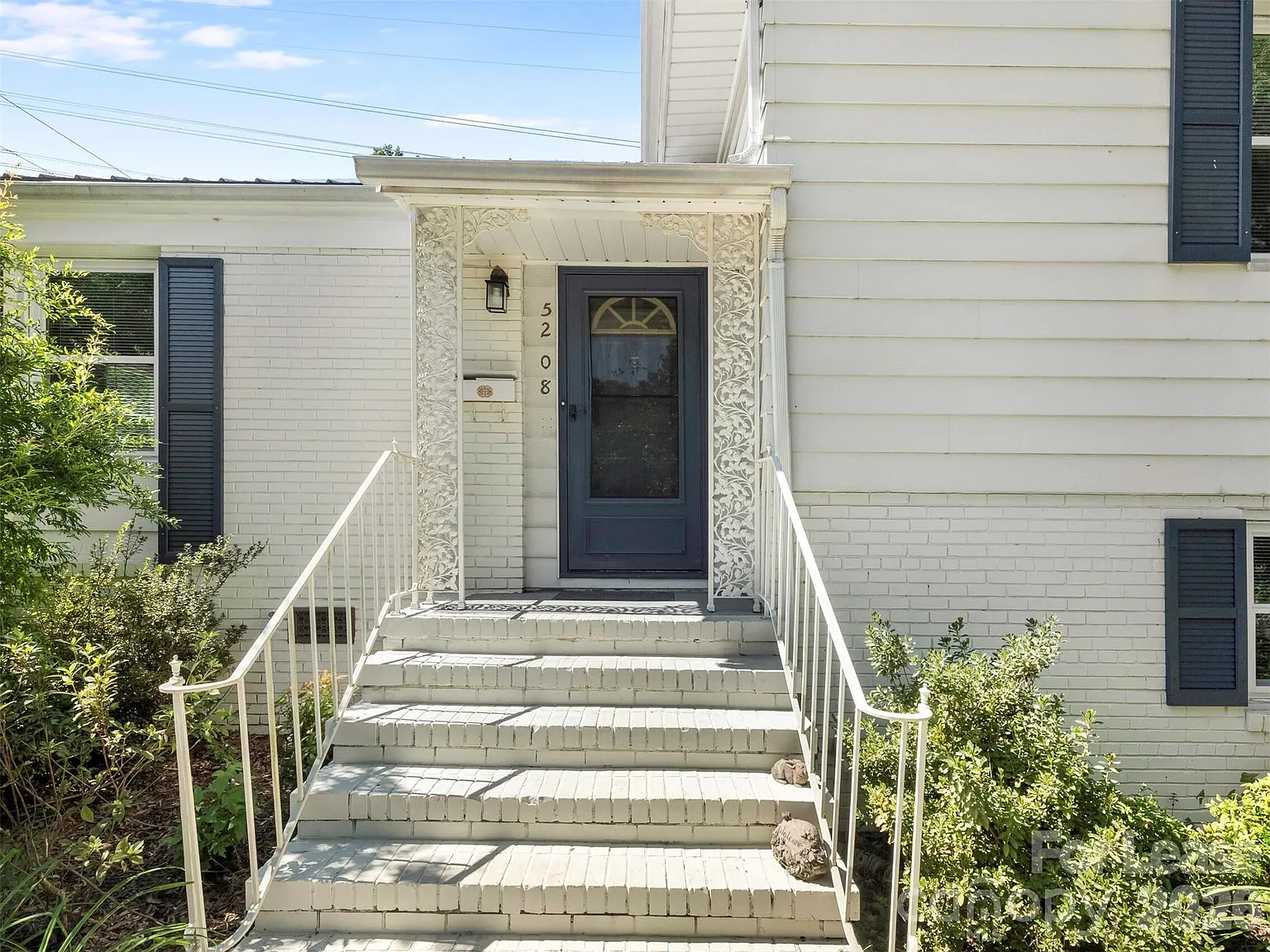 3 bed, 1548.0 bath, $2,500 — Photo 2