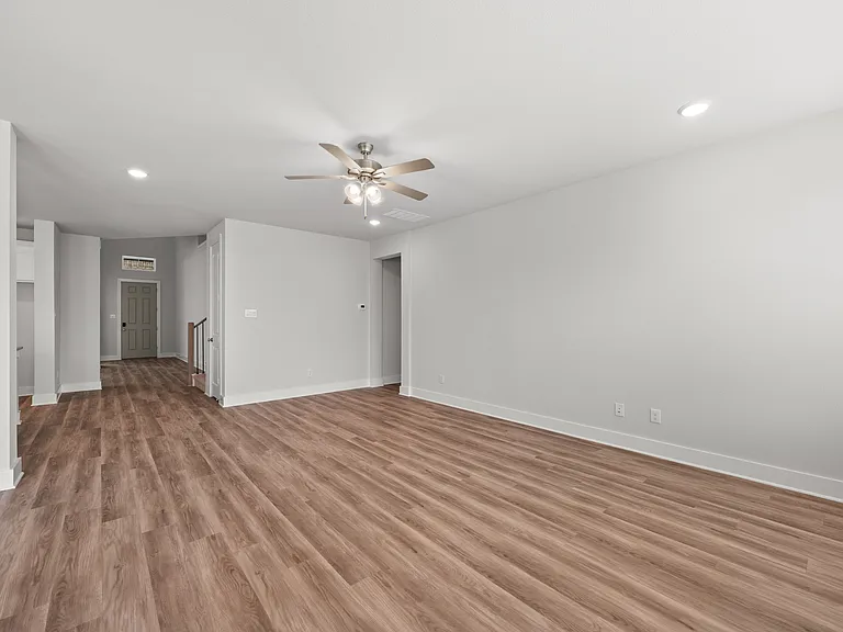 6506 Elaine Ct — Photo 27