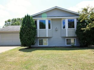 135 Fair Meadows Dr, Big Lake, MN 55309