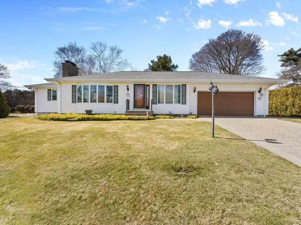 57 Rodney Ave, Somerset, MA 02725