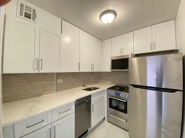 63-11 Queens Blvd #G12, Woodside, NY 11377