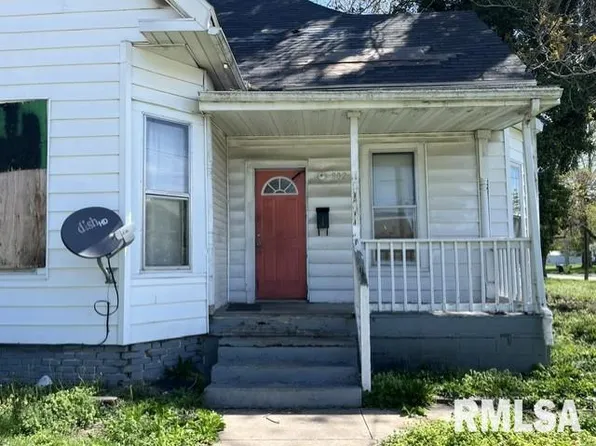 802 N Clay Ave, Jacksonville, IL 62650