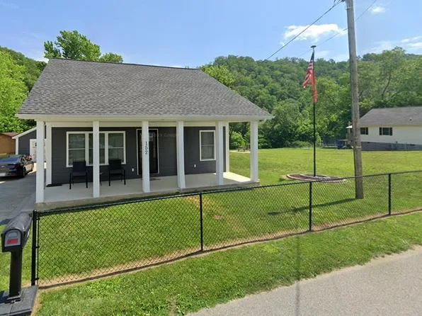152 N Buckingham Ave, West Van Lear, KY 41268